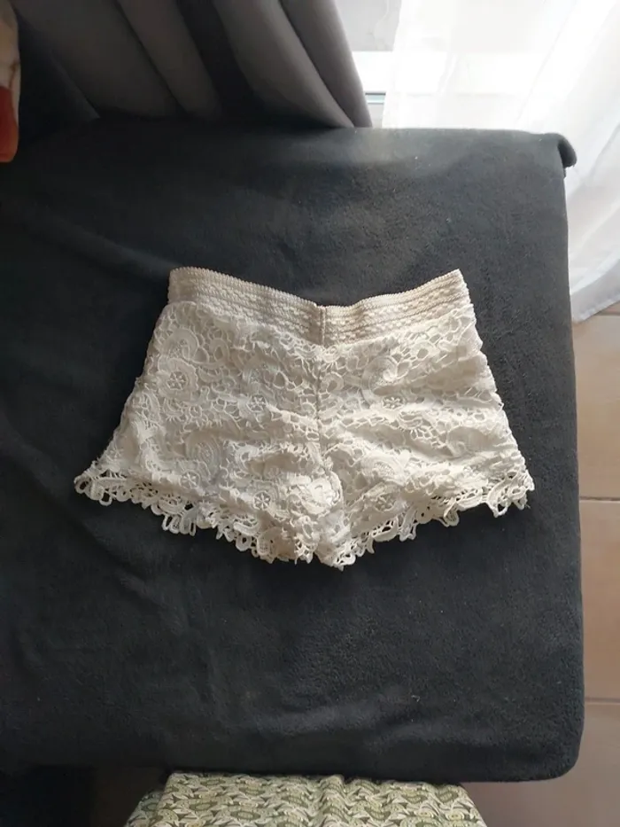 Short blanc du nil taille 1 - photo numéro 3