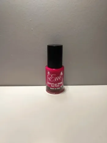 Vernis à ongles rose fushia - EM Cosmetics