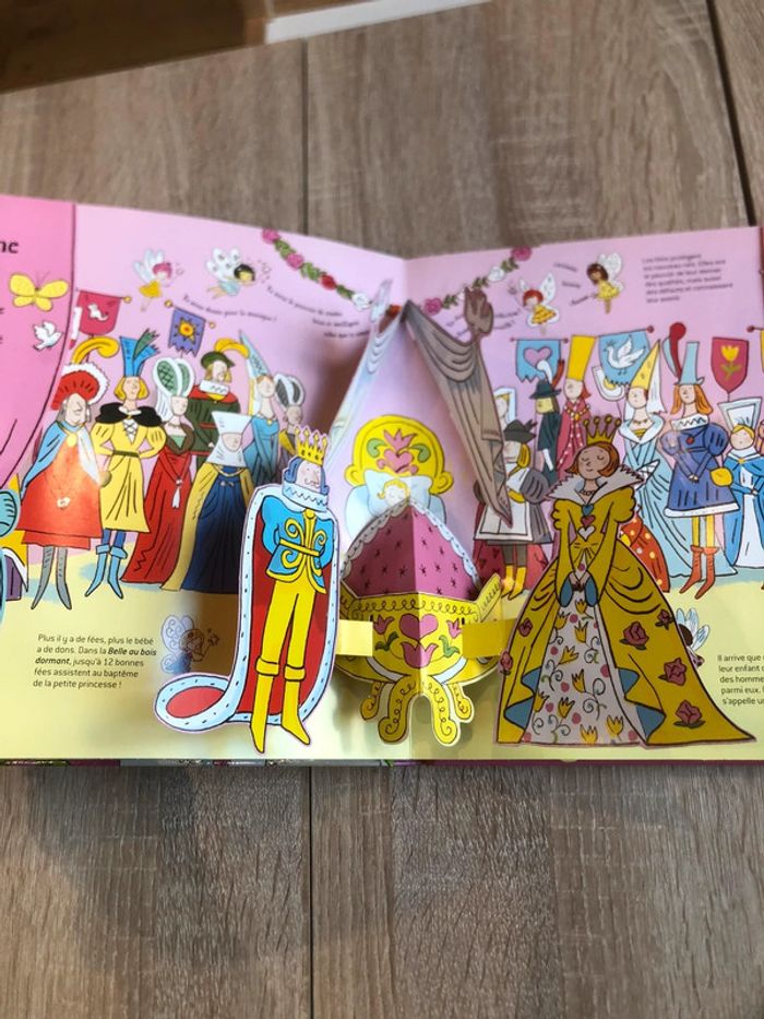 Joli livre Fées et princesses - photo numéro 3