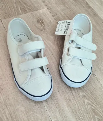 Baskets blanches taille 32 neuves Du Pareil au Meme