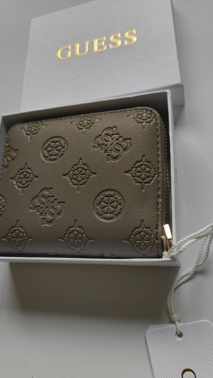 Portefeuille guess - photo numéro 5