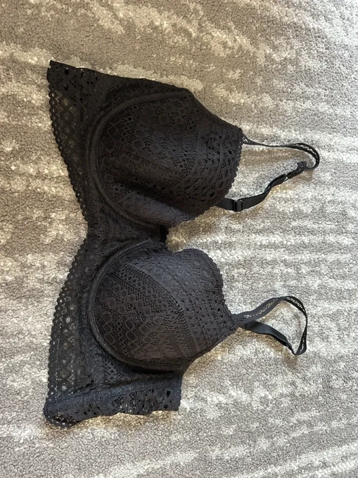 Soutien gorge noir dentelle - photo numéro 3