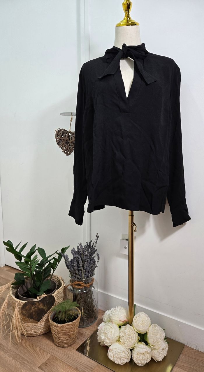Blouse noir Figaret taille 42 - photo numéro 2