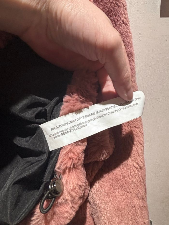 Veste fausse fourrure rose taille L Bershka - photo numéro 3