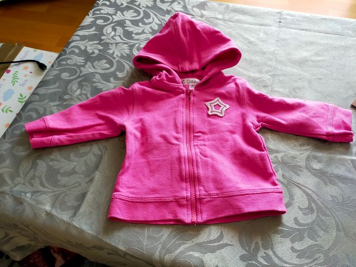 Sweat avec fermeture éclair rose avec capuche - photo numéro 2