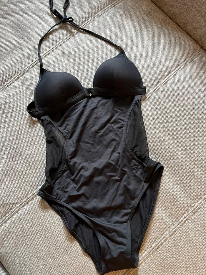Maillot de bain femme 1 pièce noir Hechter