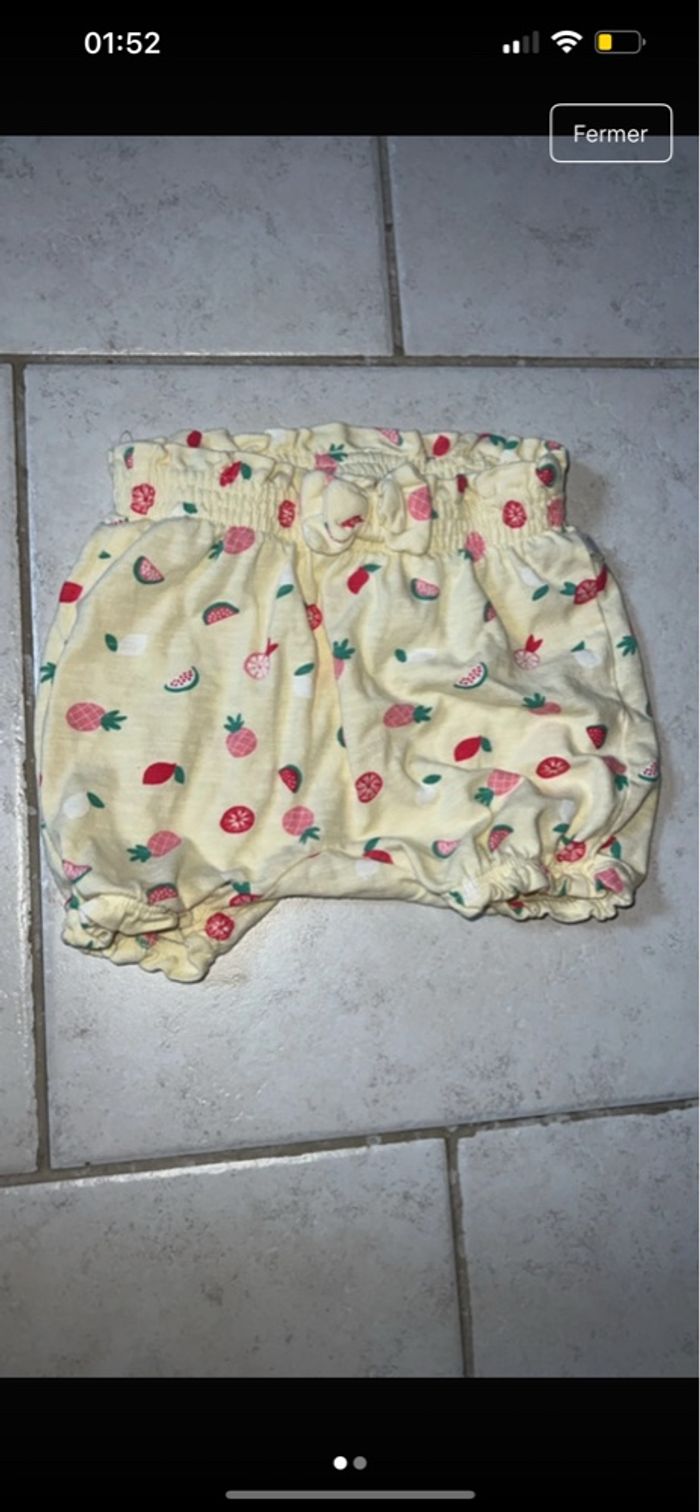 Vend short bébé