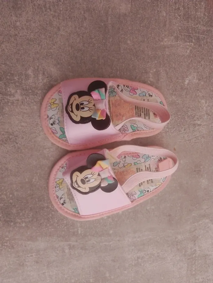 Claquettes bébé fille 6 mois