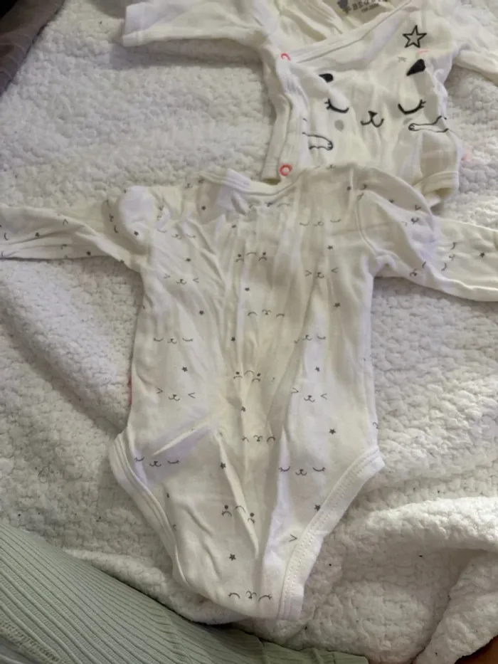 Lot de 2 bodys petit béguin 1 mois - photo numéro 5