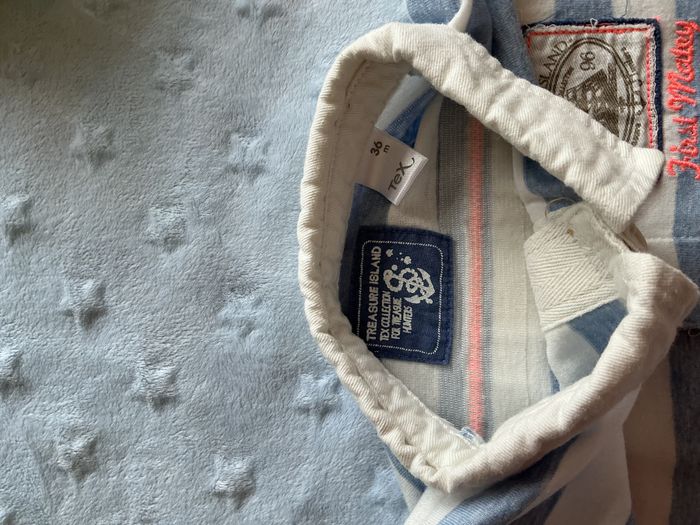 polo manches courtes rayé bleu clair et blanc 36 mois tex dessin au dos - photo numéro 9