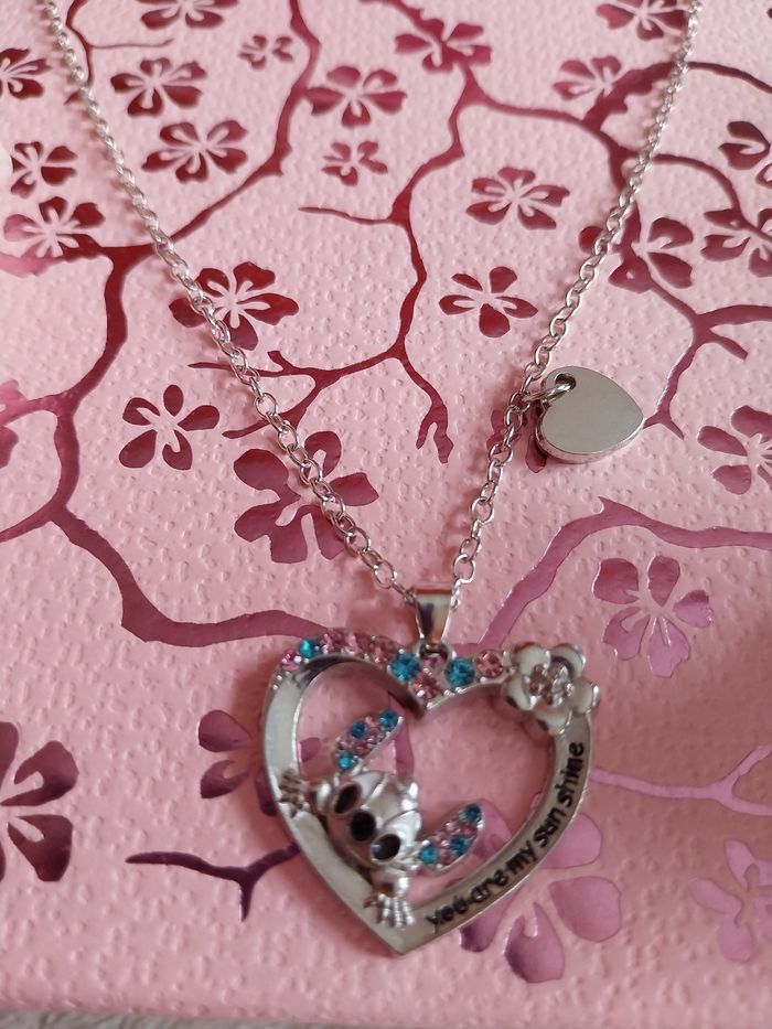 Collier stitch