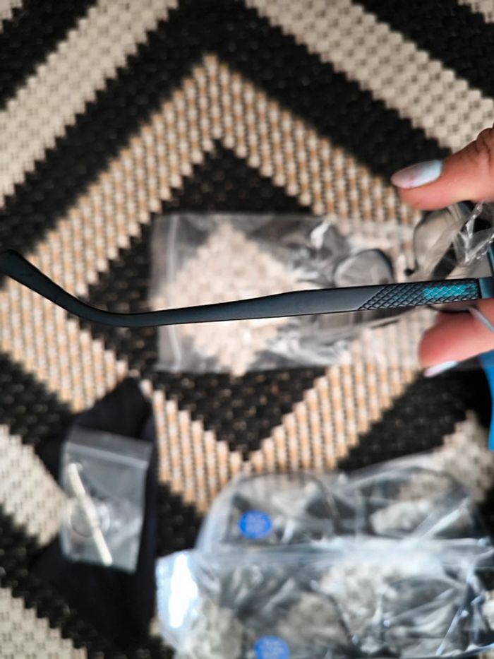 Lot de 3 lunettes de lecture+1,75 neuves - photo numéro 3