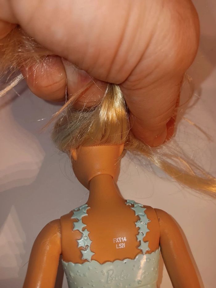 Poupée mattel barbie Dreamtopia Princesse blonde (Année du moule corp 2017 tête 2010) - photo numéro 4