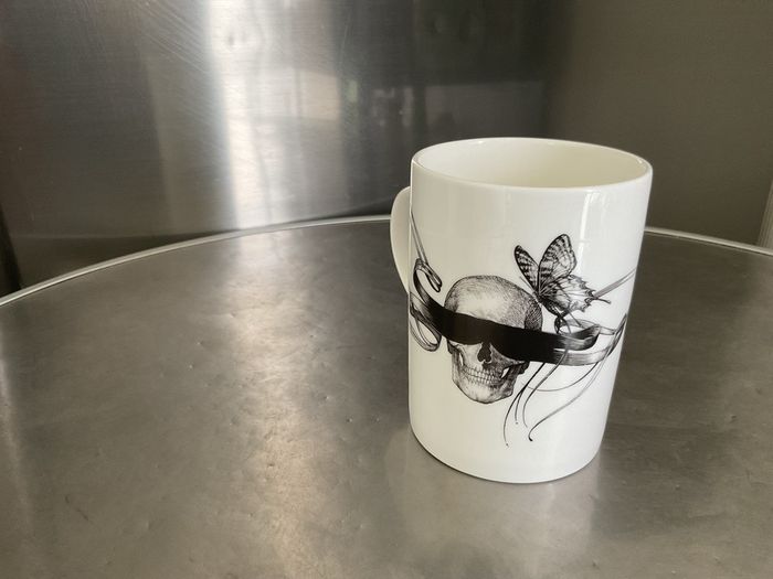 Mug gothique papillon tête de mort - photo numéro 4
