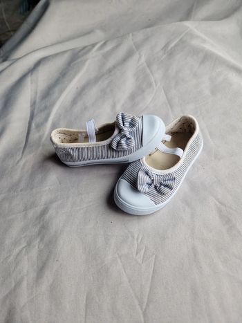 Chaussures pointure 23