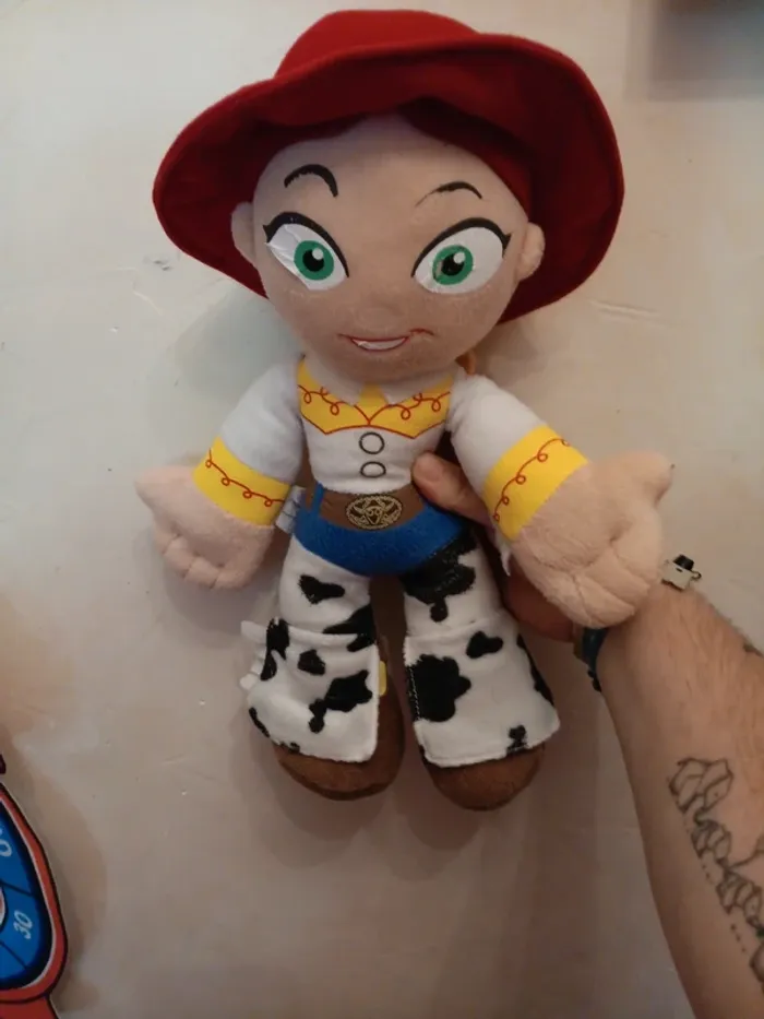 Peluche jessie 40cm toys story déco visage qui se décolle pas de vinted go