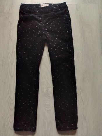 pantalon fille 5 ans très bon état