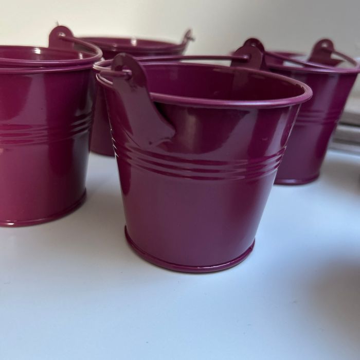 Lot de 10 petits seaux en métal rose foncé - photo numéro 2