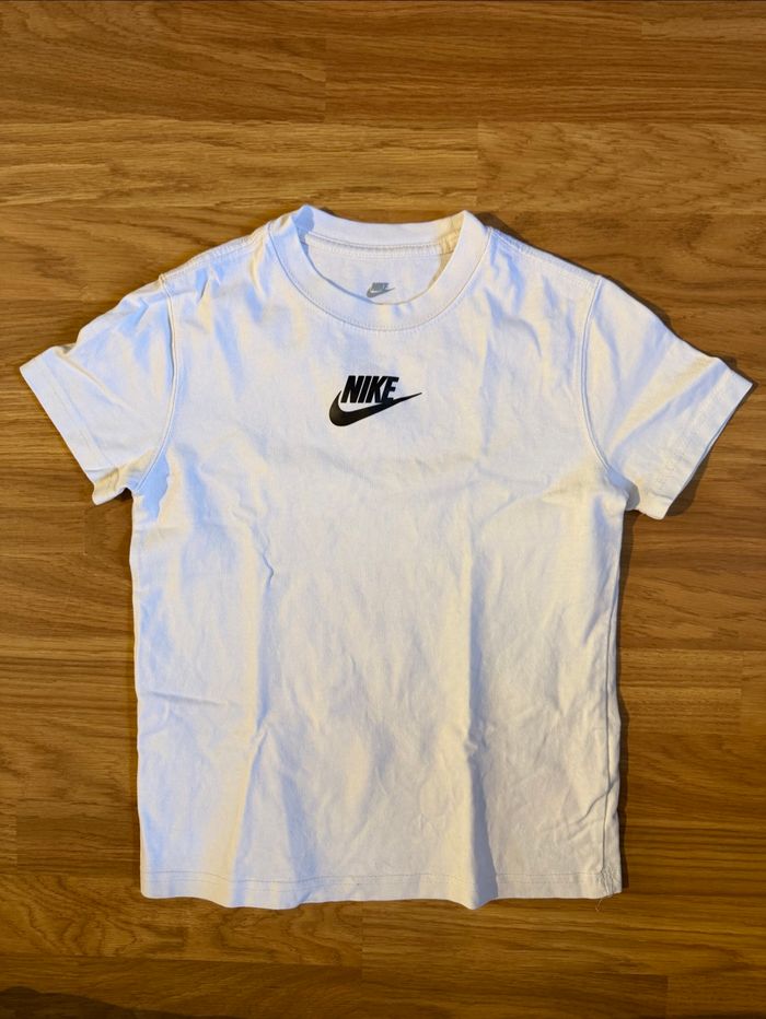 T-shirt Nike