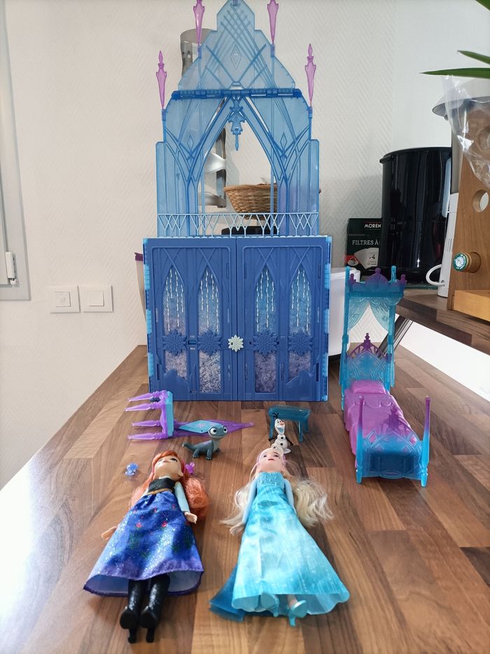 Palais des glaces Reine des Neiges - Château Arendelle -Elsa, Anna,Olaf, Bruni - photo numéro 5