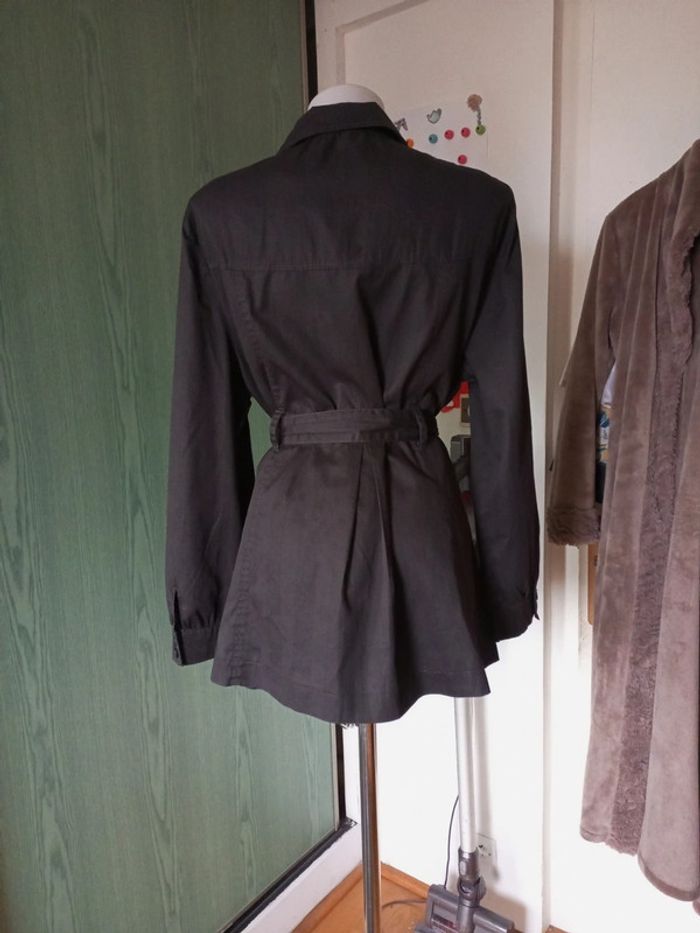 Trenchs gris - photo numéro 3