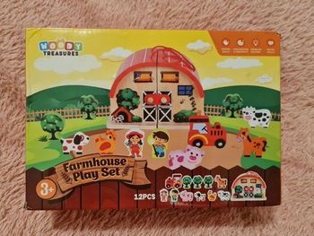 Farmhouse Play Set - Ferme en bois avec personnages et animaux en bois