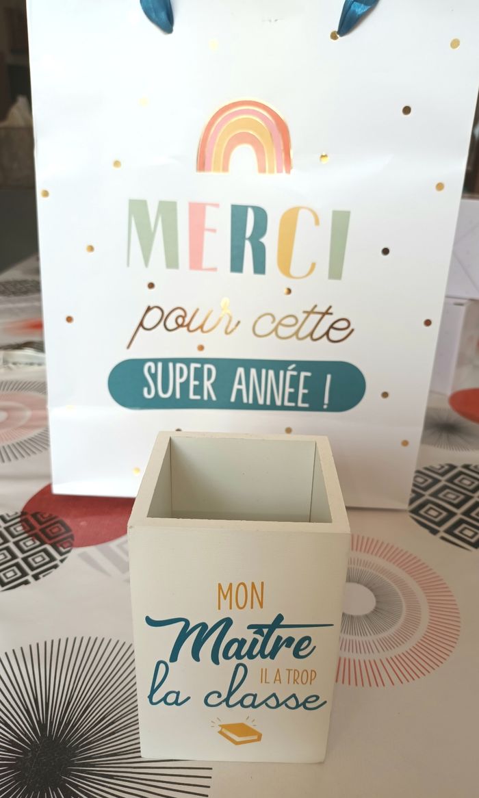 Pot à crayons cadeau maître Neuf - photo numéro 3
