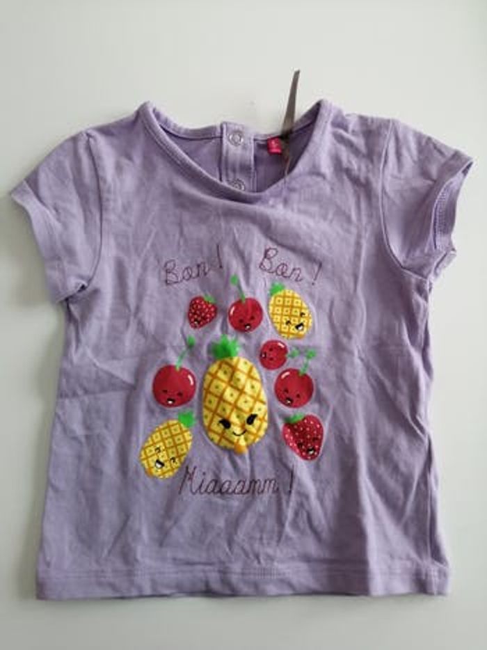 T-shirt violet