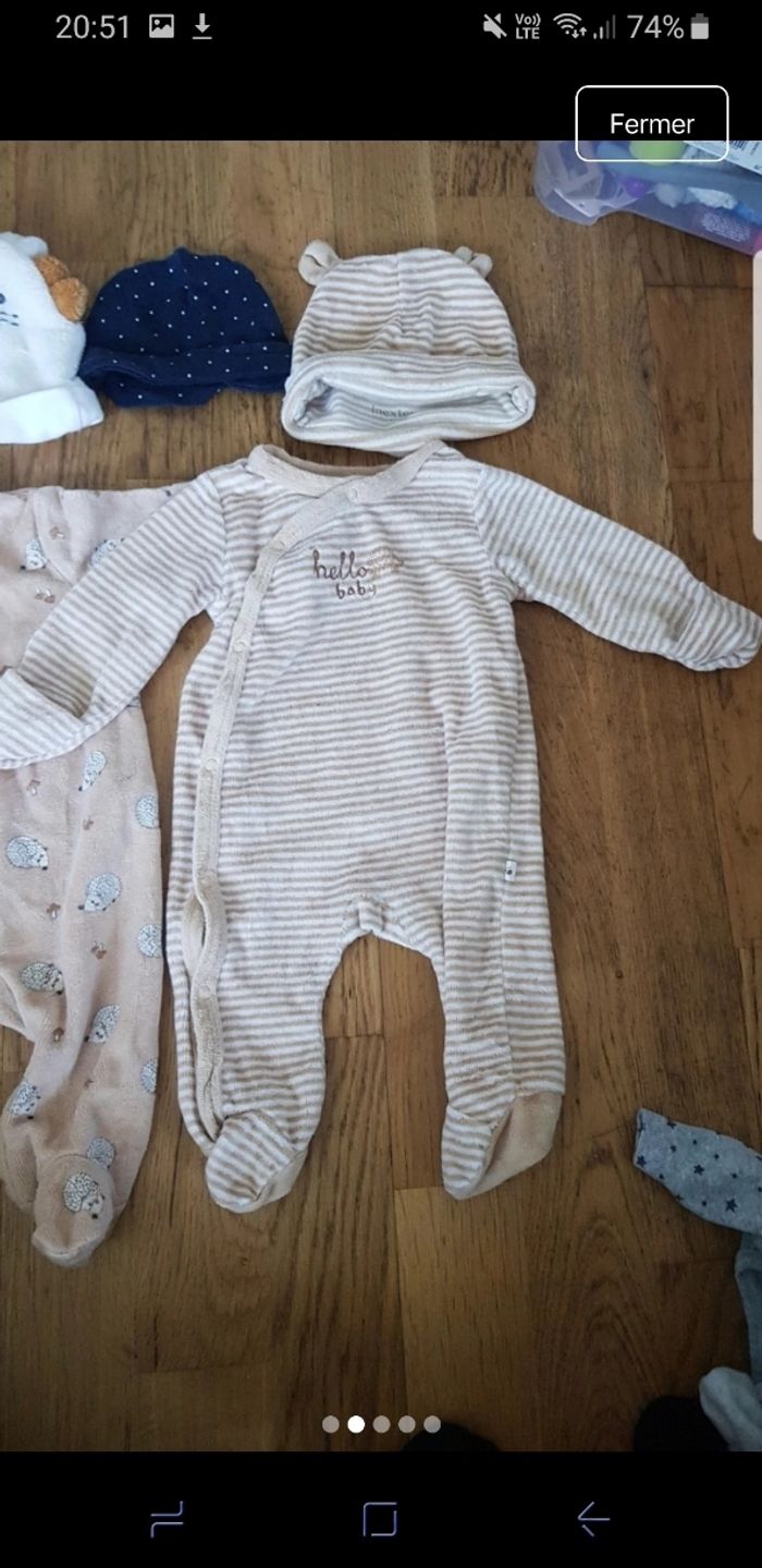 2 pyjamas 4 bonnets - photo numéro 2