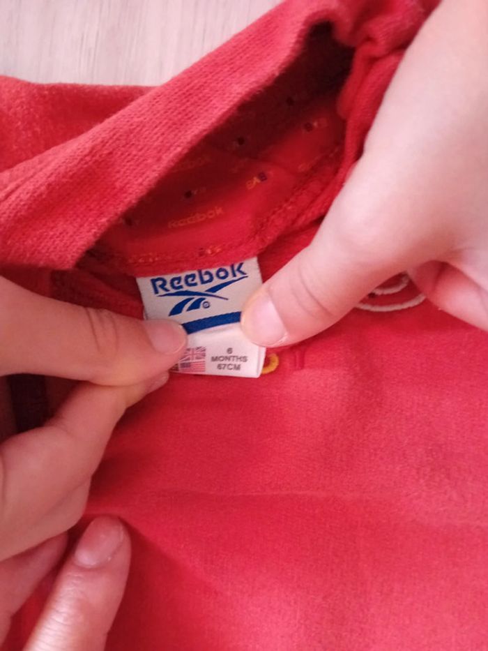 Pull reebok 6 mois - photo numéro 2