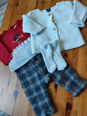 Ensemble vêtements