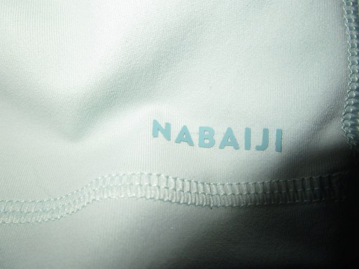 1 t shirt ant uv 1 maillot de bain nabaiji 4/5 ans - photo numéro 4