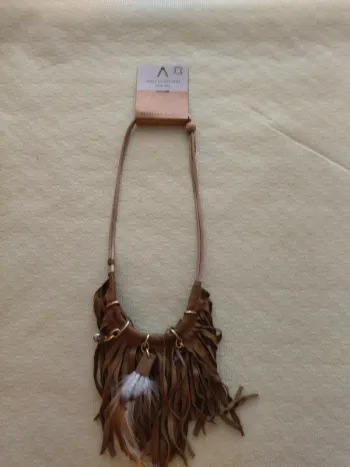 Collier About Accessoires. Neuf