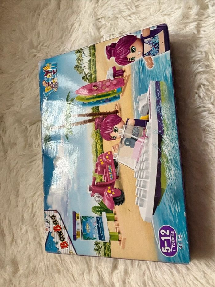 Trendy beach