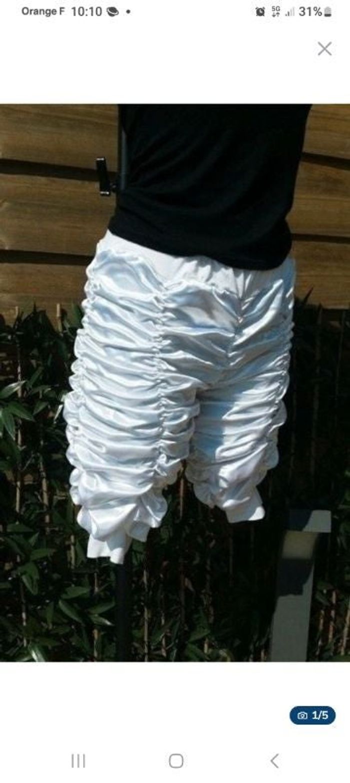 Pantacourt Rare satin satiné froncé neuf étiqueté