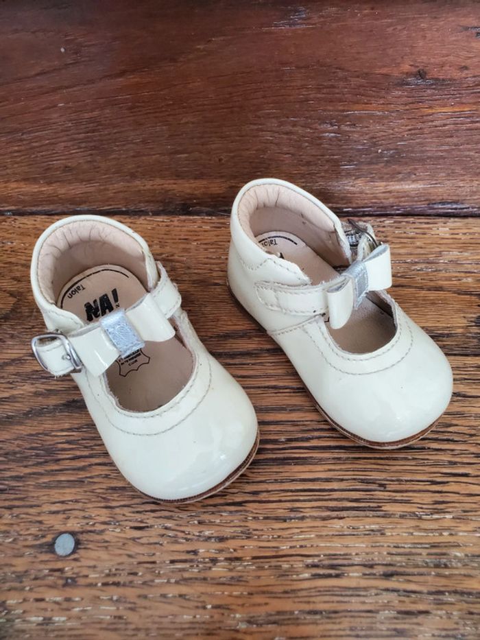 Sandales vernis T.18