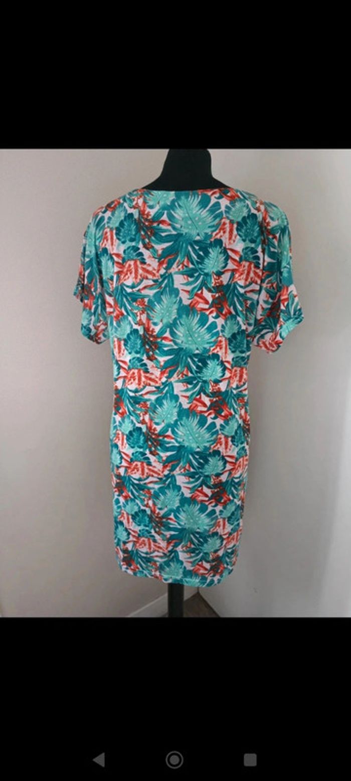 Robe fleurie 36/38 - photo numéro 3