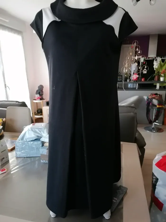 robe noir et blanche jacqueline riu taille 42 comme neuve - photo numéro 3