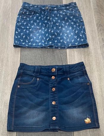 Lot de 2 jupes en jean orchestra 8 ans excellent état ( portée une à deux fois )