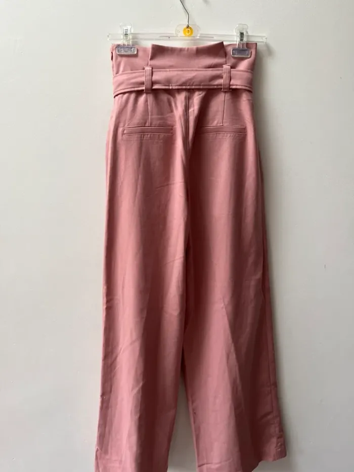 pantalon ceinturé rose large Monki - photo numéro 3