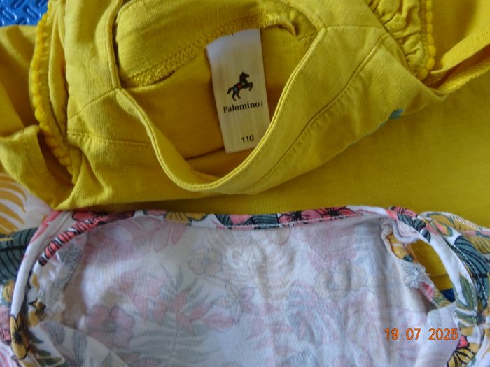 Lot 2 T-Shirts fillette 5 ans - photo numéro 4