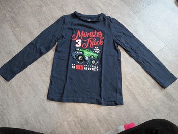 T-shirt à manches longues garçon 6/7 ans NEUF