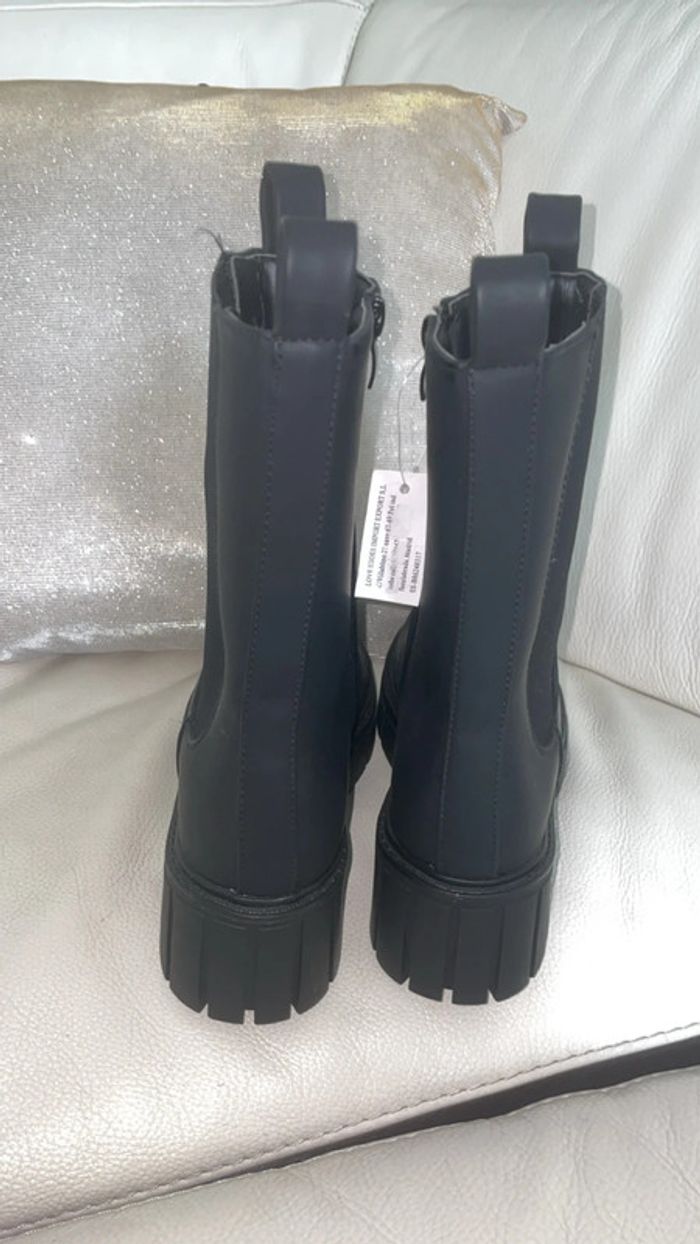 Bottes noires style Chelsea neuves, semelle crantée T36 - photo numéro 3