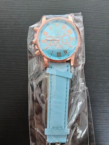 Montre femme neuf