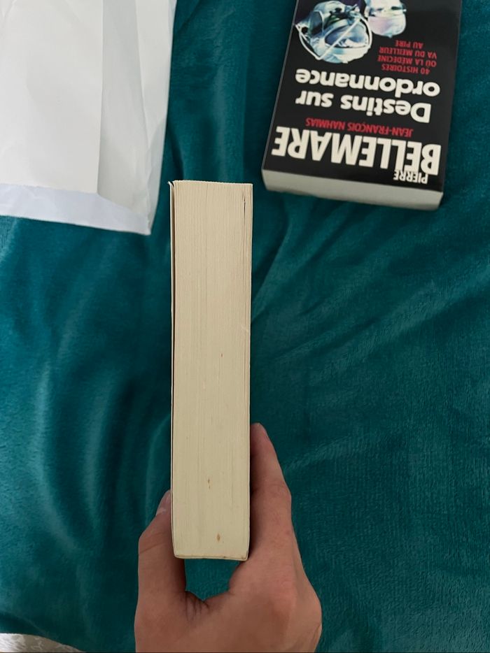 Crime dans la soie - photo numéro 3