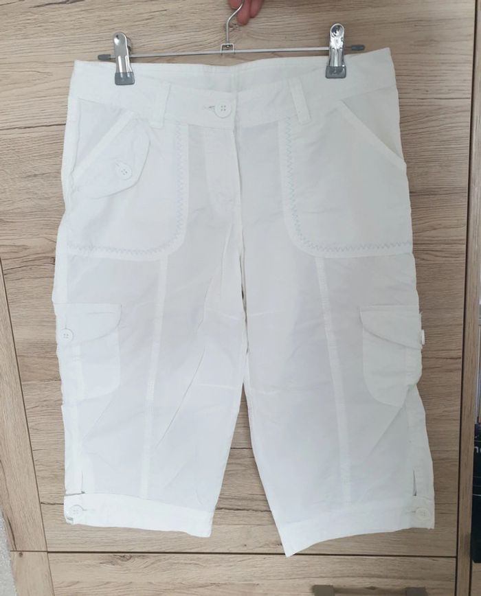 Pantacourt cargo blanc