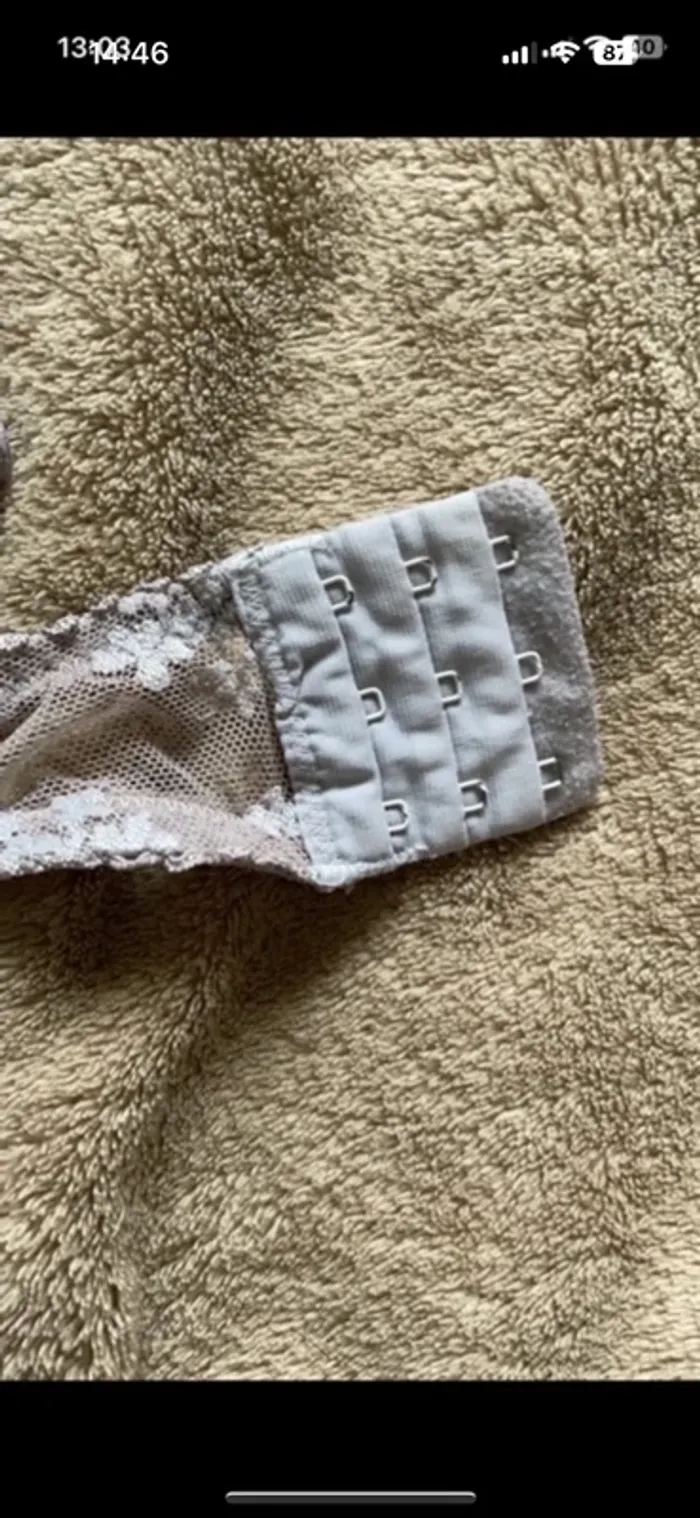 Soutien-gorge - photo numéro 3