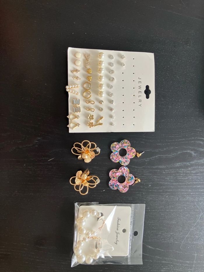 Lot de boucles d’oreille