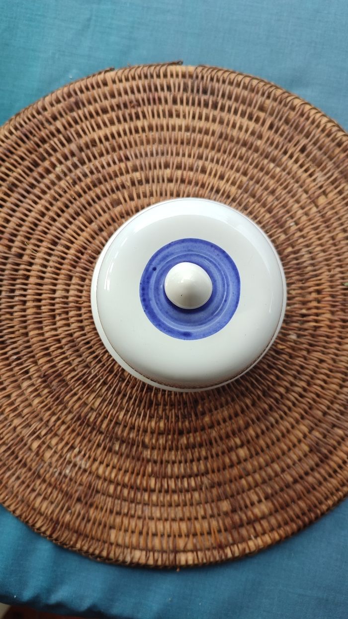 Pot de confiture faïence de Biot peinte à la main - photo numéro 2