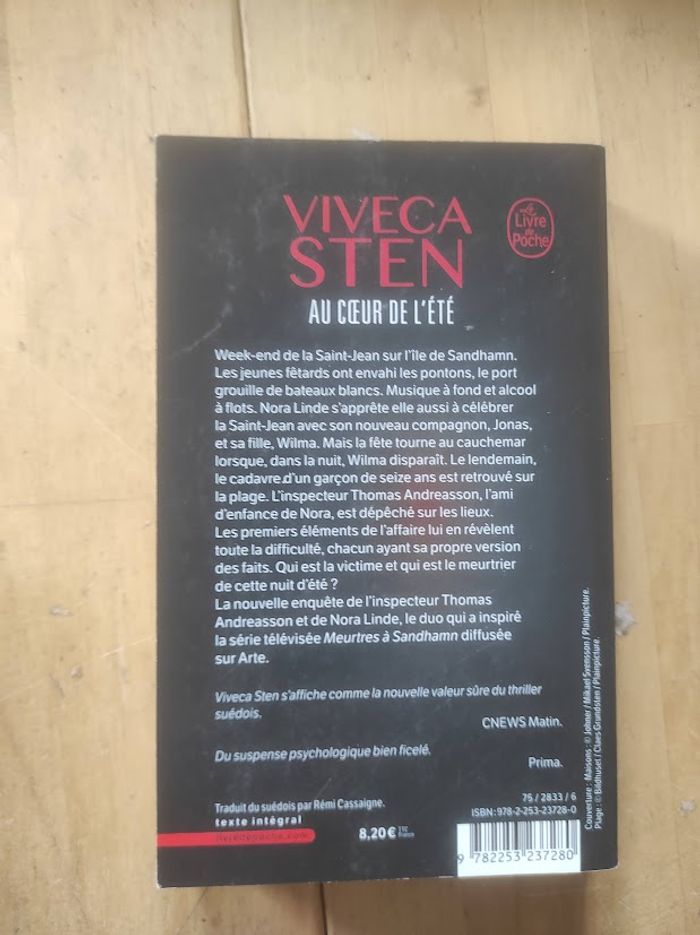 Au cœur de l'été Viveca Sten Livre de Poche 2018 - photo numéro 3
